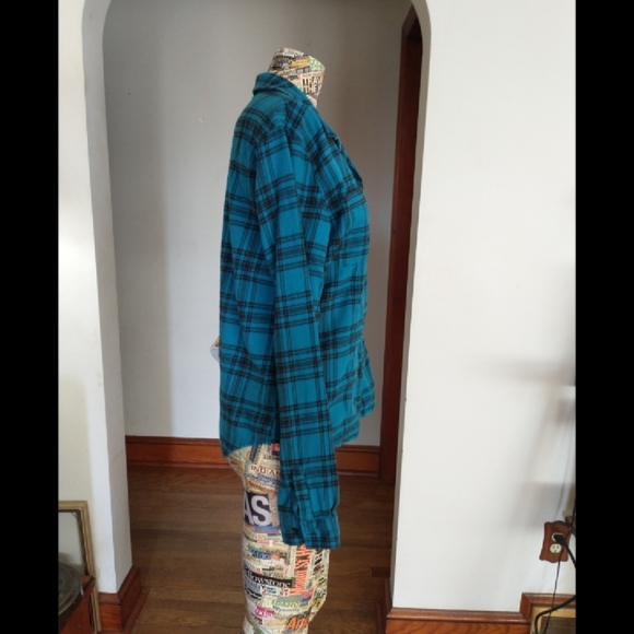 VOLCOM Blue Flannel size Medium - Picture 5 of 12